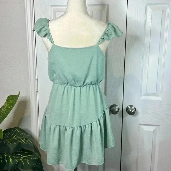 Everly Green Above Knee & Mini Dresses Size Small - Picture 7 of 11